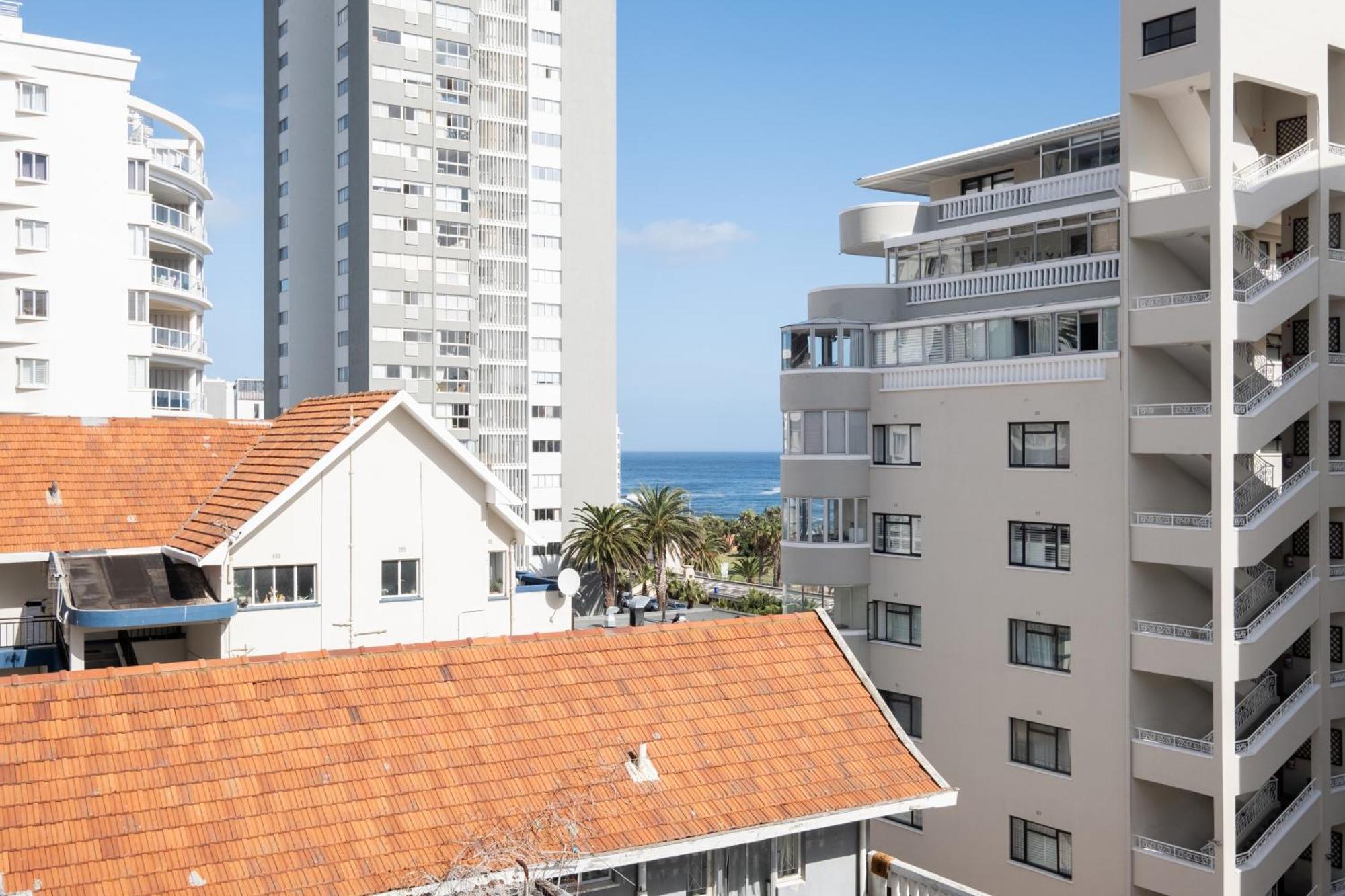 Flamingo 207: Modern With Balcony Appartement